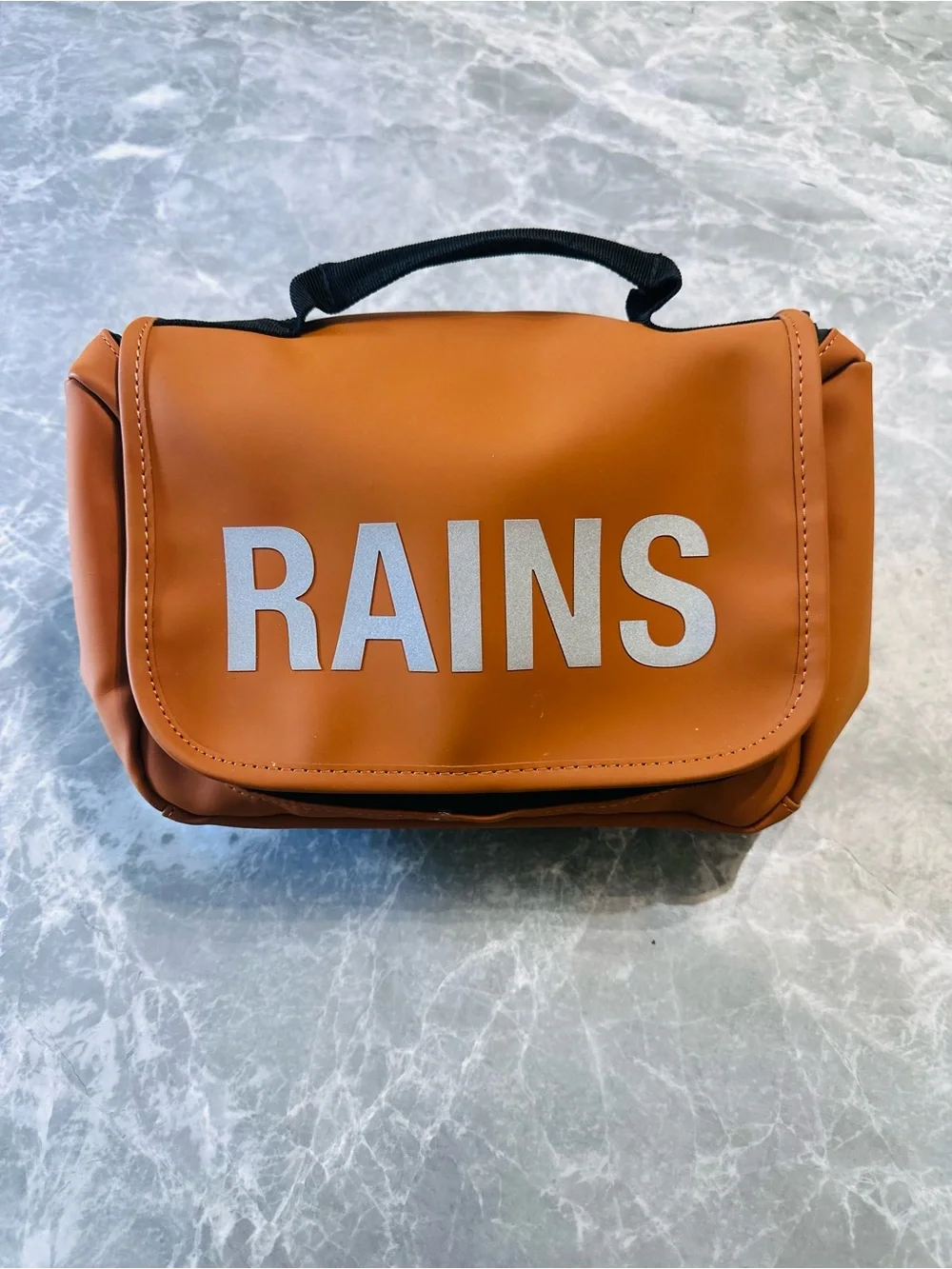 RAINS Texel Wash Bag Autumn Brown & Coy Waterproof  NWT $95 Mint Cond.